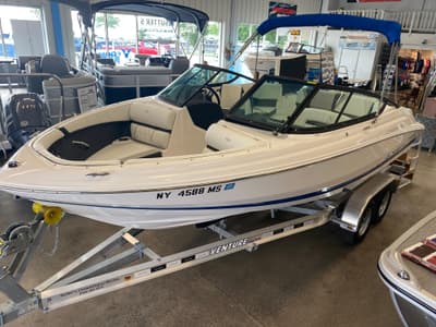 BOATZON | Regal 2000 ES Bowrider 2023
