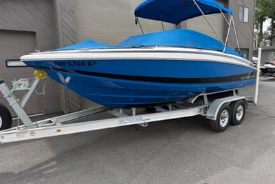 BOATZON | Regal 2100 Bowrider 2012