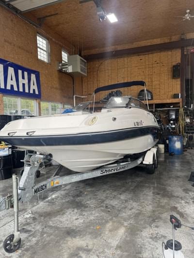 BOATZON | Regal 2100 LSR 2002