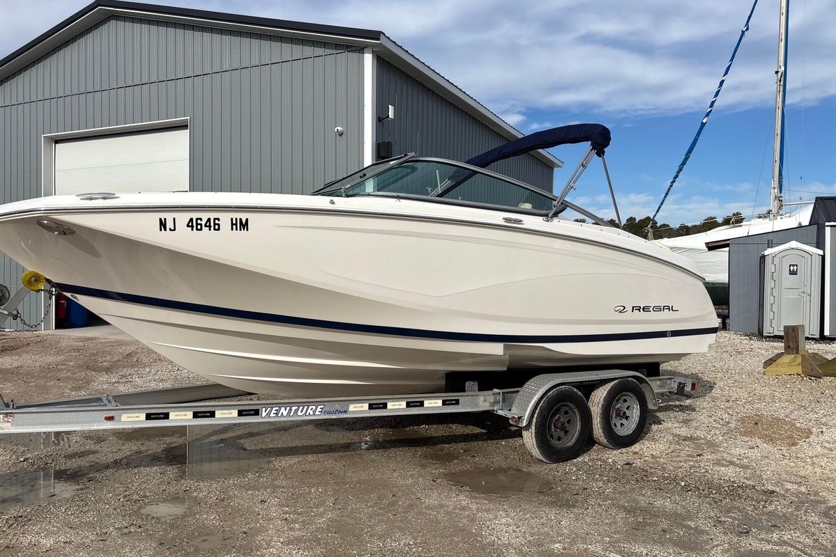 2019 Regal 22 FasDeck - Sold Boat