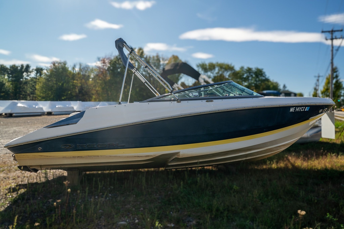 2008 Regal 2200 Bowrider - Sold Boat