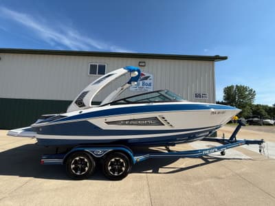 BOATZON | Regal 23 RX Bowrider 2019