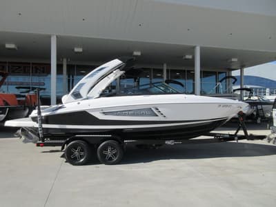 BOATZON | Regal 23 RX Surf 2020