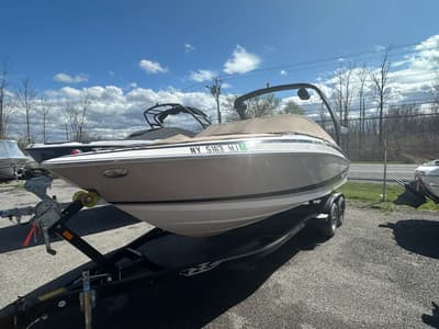 BOATZON | Regal 2300 Bowrider 2013