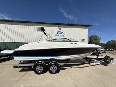BOATZON | Regal 2400 Bowrider 2005