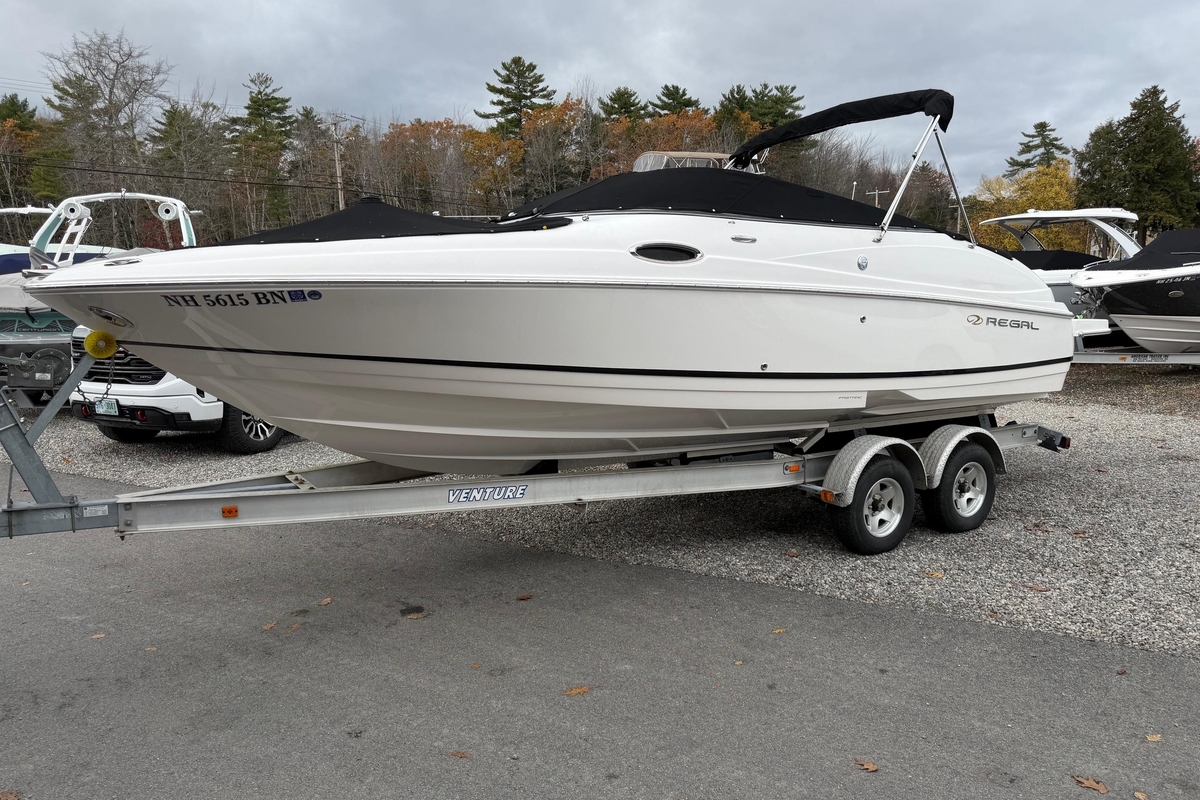 2007 Regal 2400 Bowrider - Sold Boat
