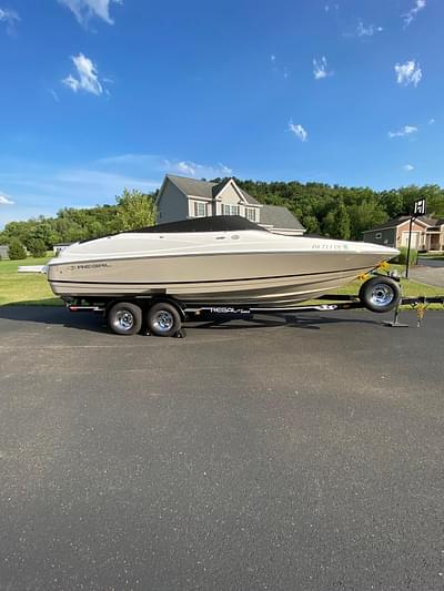 BOATZON | Regal 2400 Bowrider 2009 BOATZON | Regal 2400 Bowrider 2009