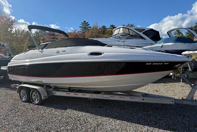 BOATZON | Regal 2450 Cuddy 2004