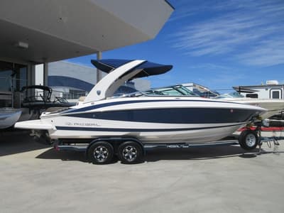 BOATZON | Regal 2500 2013