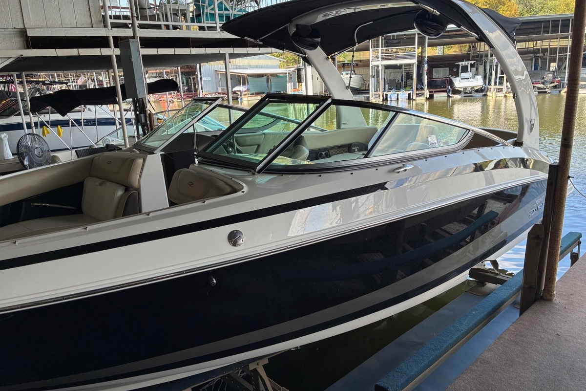 2014 Regal 2500 Bowrider - Sold Boat