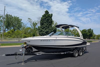 BOATZON | Regal 2500 Bowrider 2017