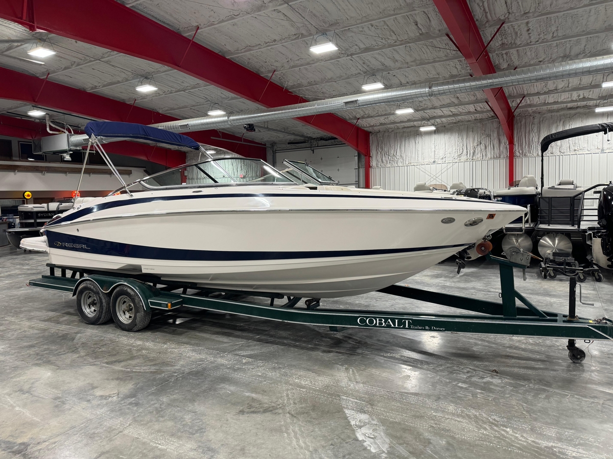 2011 Regal 2500 LSR - Sold Boat