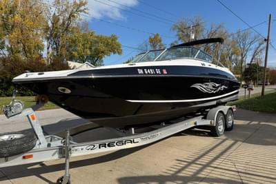 BOATZON | Regal 2520 FasDeck 2008