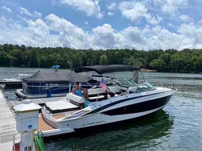 BOATZON | Regal 2550 2017