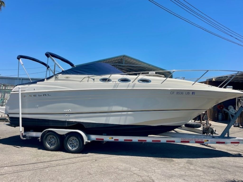 2000 Regal 2660 Express Cruiser - Sold Boat