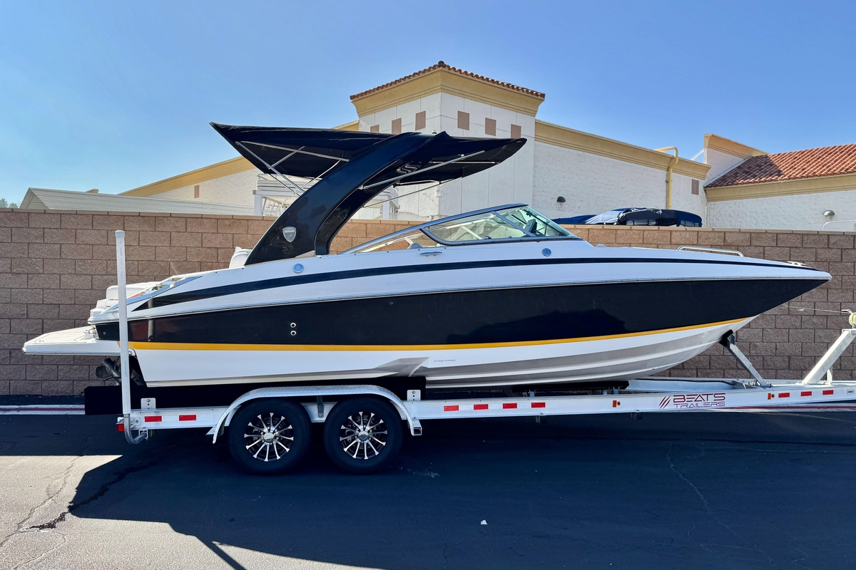 2014 Regal 27 FasDeck - Sold Boat