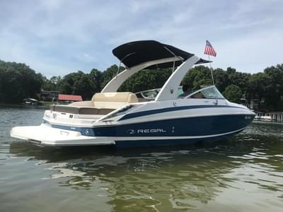 BOATZON | Regal 2700 Bowrider 2014