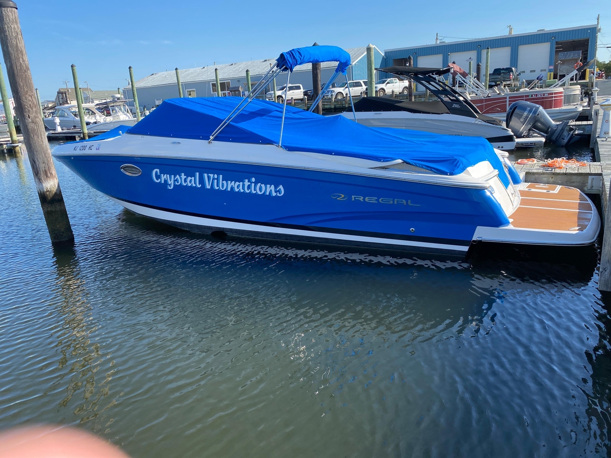 2010 Regal 2700 ES Bowrider - Sold Boat