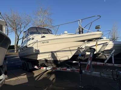 BOATZON | REGAL 2760 COMMODORE 2000