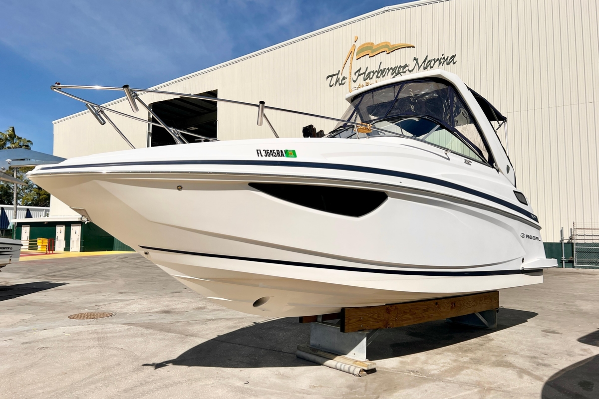 2015 Regal 28 Express - Sold Boat
