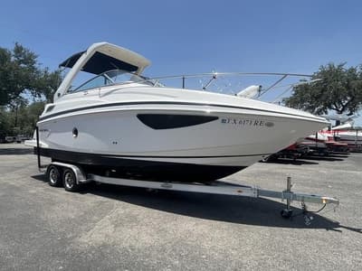 BOATZON | Regal 28 Express 2019