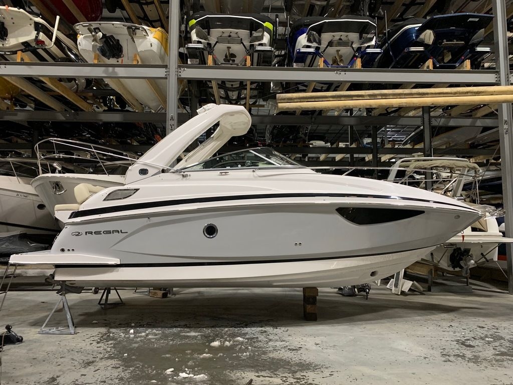 2019 Regal 28 Express - Sold Boat