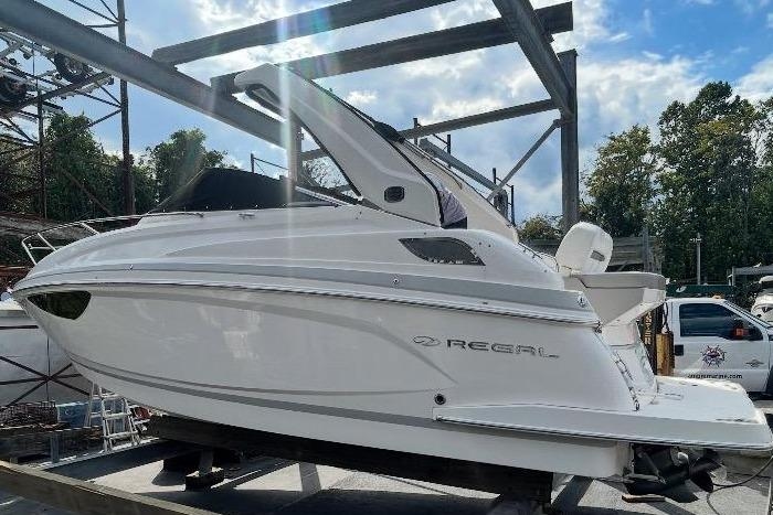 2019 Regal 28 Express - Sold Boat