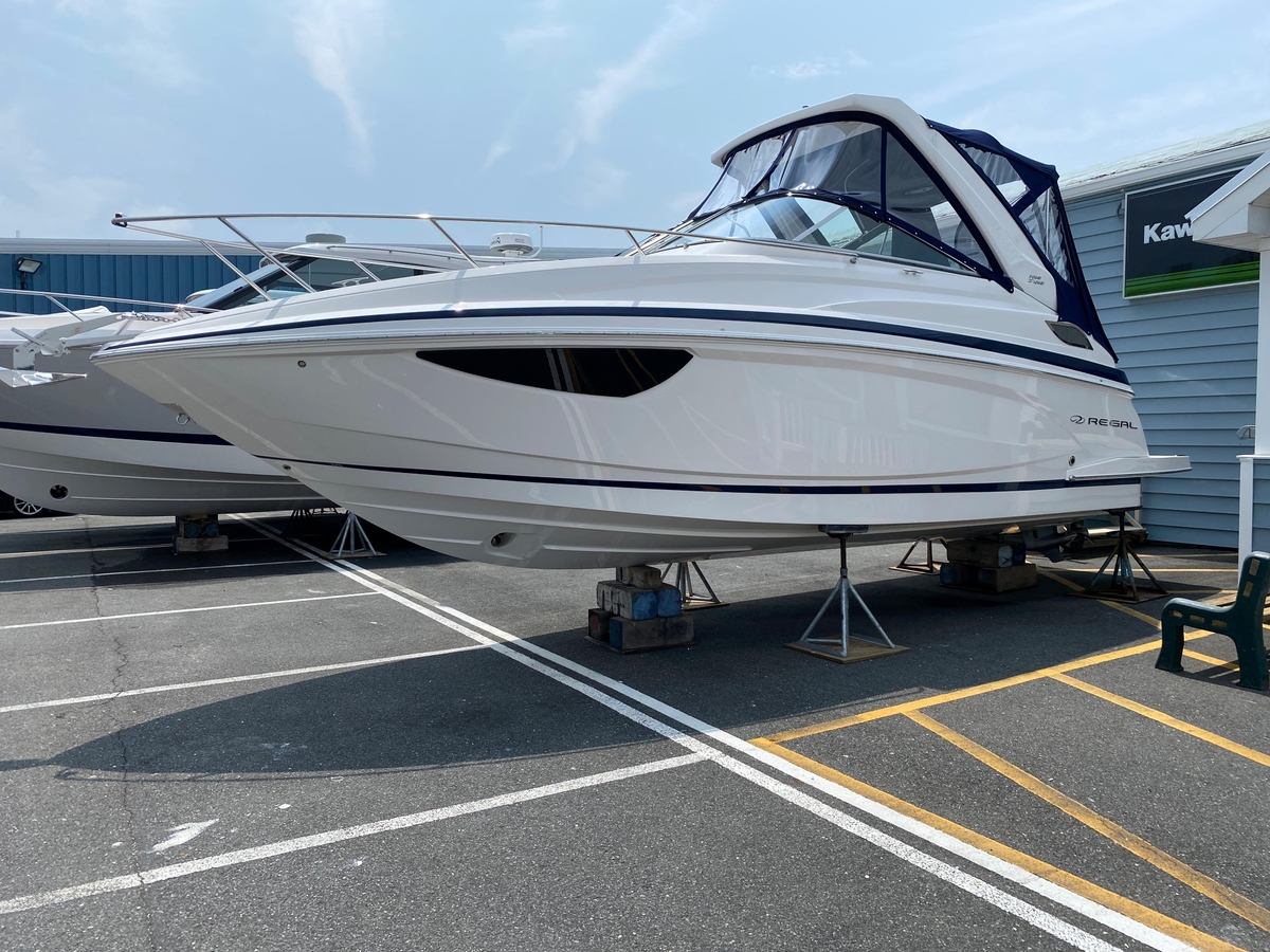 2026 Regal 28 Express - Sold Boat