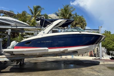 BOATZON | Regal 2800 Bowrider 2015