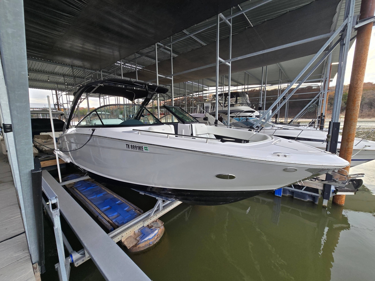 2021 Regal 2800 Bowrider - Sold Boat