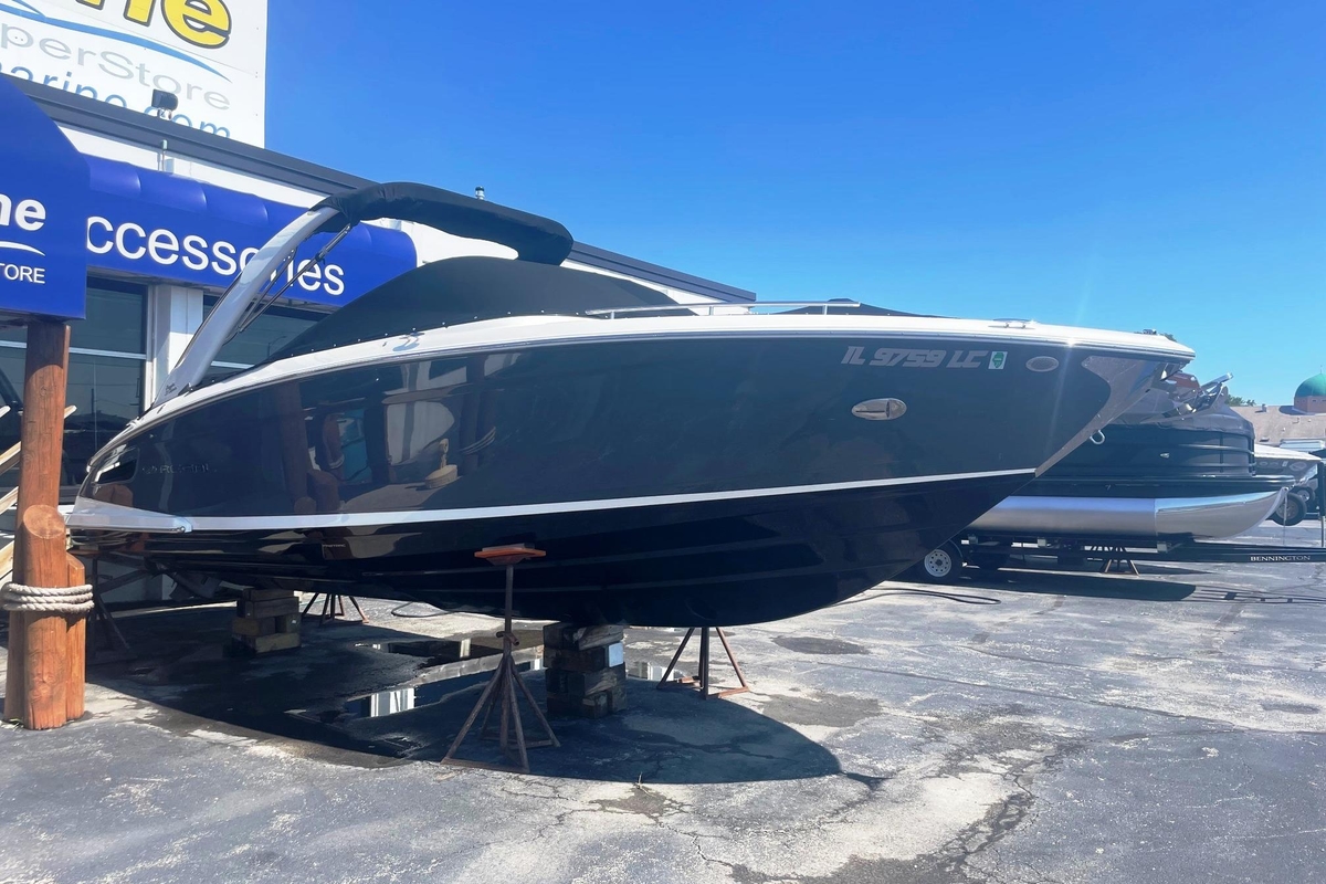 2022 Regal 2800 Bowrider - Sold Boat