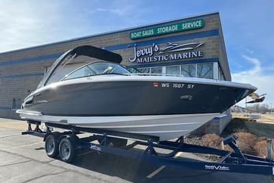 BOATZON | Regal 2800 Bowrider 2023