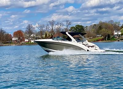 BOATZON | Regal 3200 Bowrider 2016