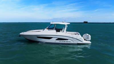 BOATZON | Regal 33 SAV 2020