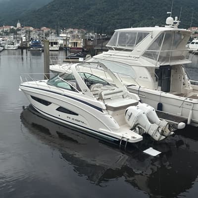 BOATZON | Regal 33 XO 2018