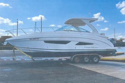 BOATZON | Regal 33 XO 2020