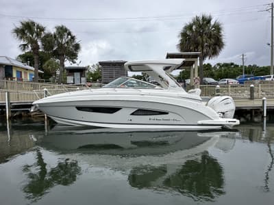 BOATZON | Regal 33 XO 2023