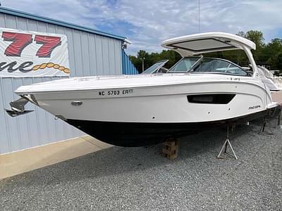 BOATZON | Regal 3300 2020 BOATZON | Regal 3300 2020