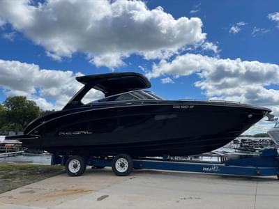 BOATZON | Regal 3300 2023