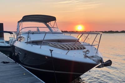 BOATZON | Regal 35 Express Cruiser 2012