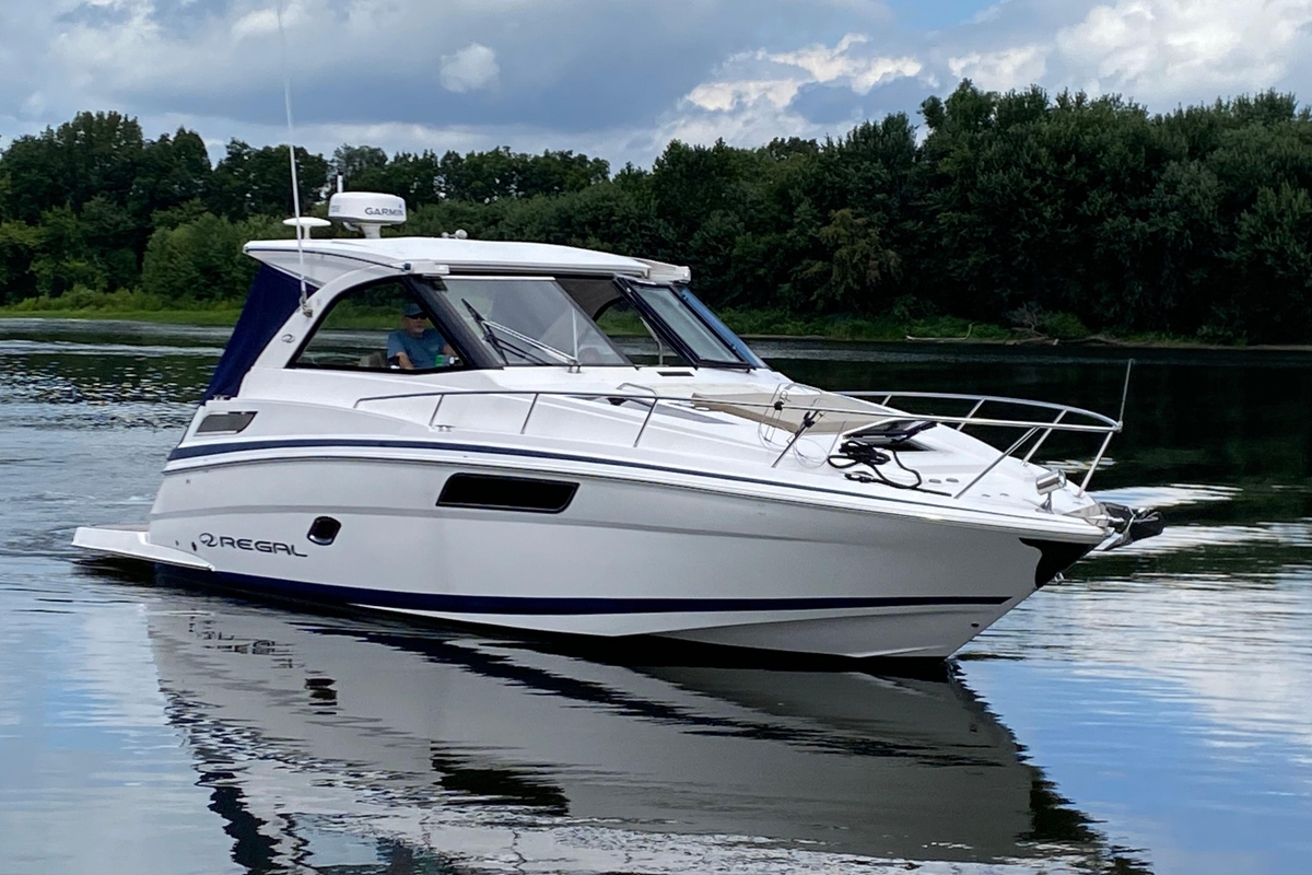 2014 Regal 35 Sport Coupe - Sold Boat