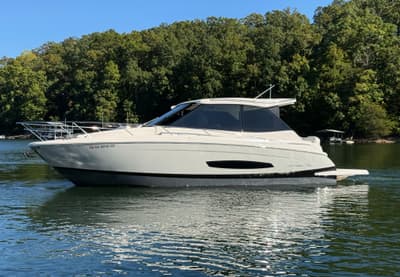 BOATZON | Regal 36 GRANDE COUPE 2021