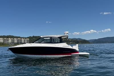 BOATZON | Regal 36 Grande Coupe 2021 BOATZON | Regal 36 Grande Coupe 2021