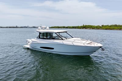 BOATZON | Regal 36 XO 2022