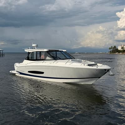BOATZON | Regal 36 XO 2025