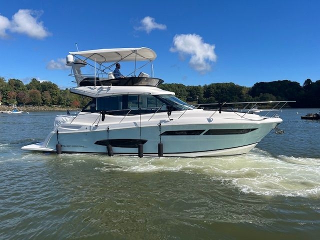 2023 Regal 38 Fly - Sold Boat