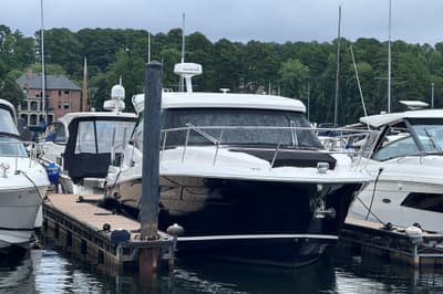 BOATZON | Regal 38 Grande Coupe 2020