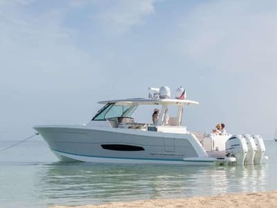 BOATZON | Regal 38 SAV Ultimate 2026 BOATZON | Regal 38 SAV Ultimate 2026