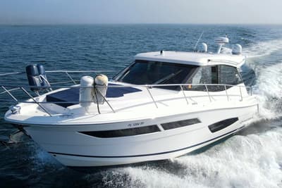 BOATZON | Regal 38 XO 2020
