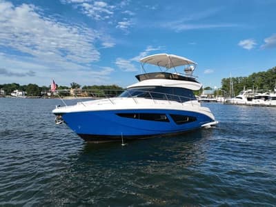 BOATZON | Regal 42 Fly 2019